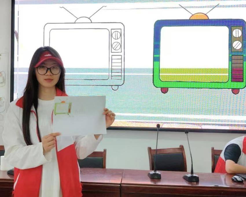 五线谱遇上调色盘:williamhill英国中文志愿者为儿童打造“音乐+绘画”创新美育课.docx